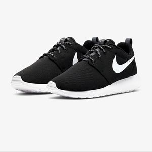 Nike Roshe Ones